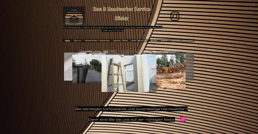 Die frühere Website von HGS Rösler mit einem Holzlattenfoto als Hintergrund über die ganze Seite